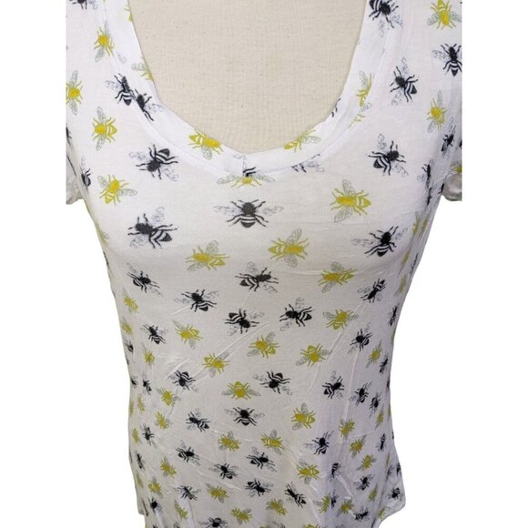 Cupio Womens Size Large Bee All Over Print V Neck Tee T Shirt White Stretch - Picture 2 of 6